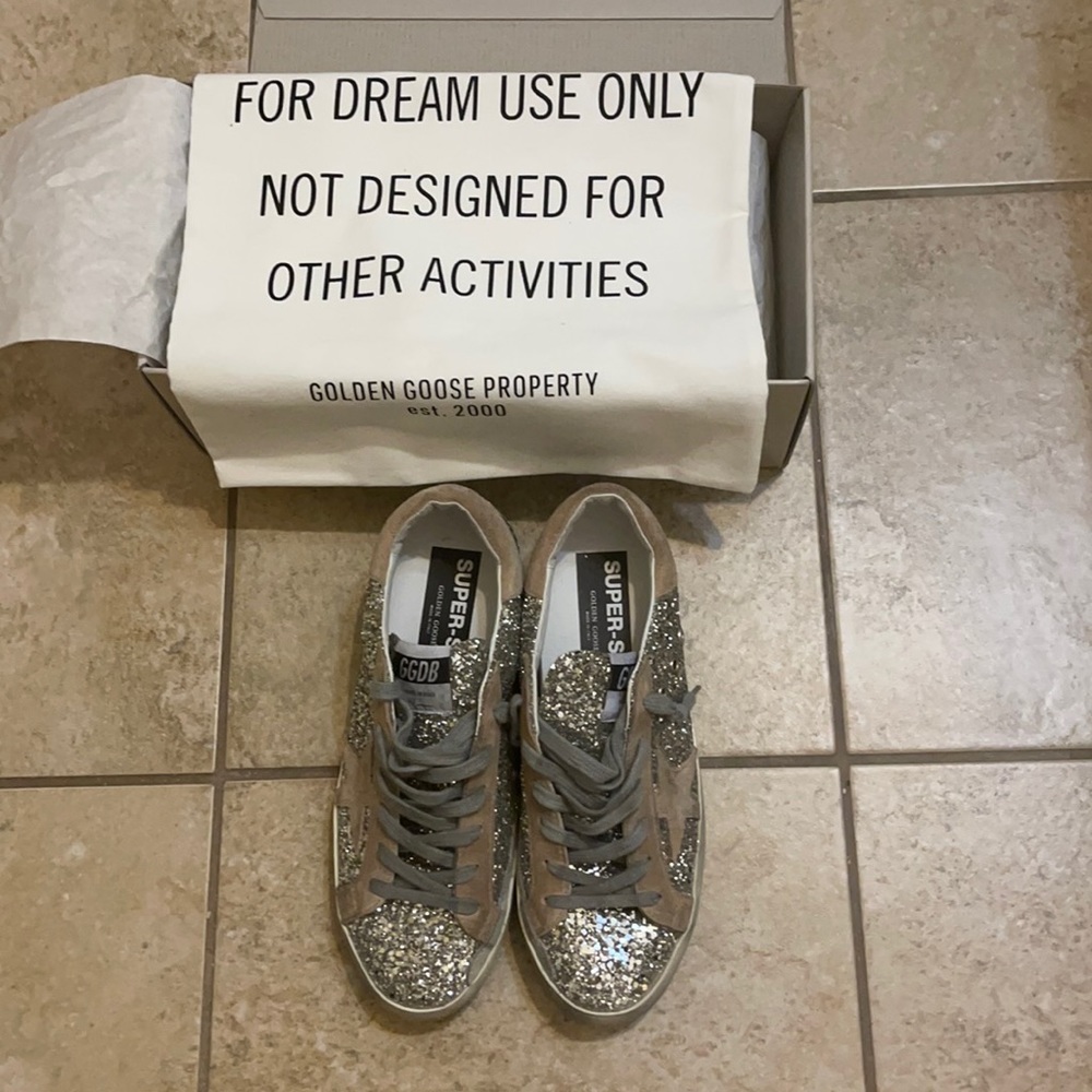 GOLDEN GOOSE
Superstar Glitter Low-Top Sneakers/40